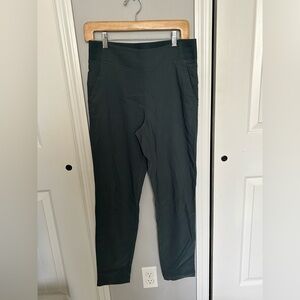 32 Degrees Women's Dark Green Ankle Pants